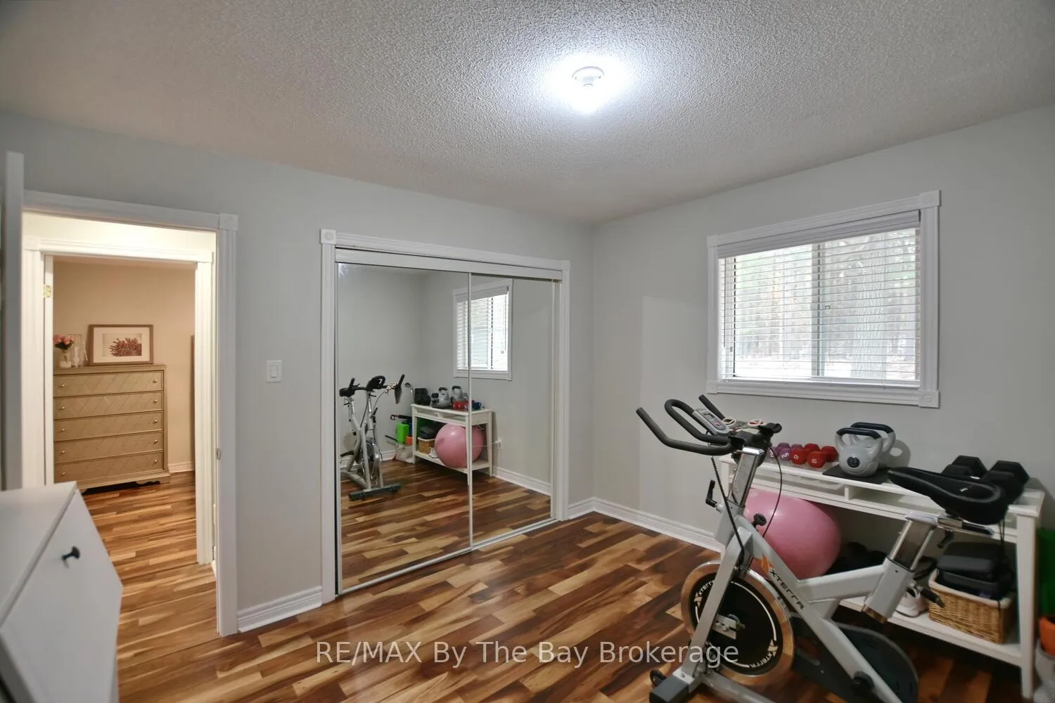 Photo 22 of 41 Wesley Avenue, Wasaga Beach — HOMEH