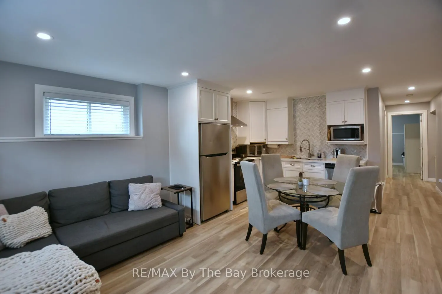 Photo 25 of 41 Wesley Avenue, Wasaga Beach — HOMEH