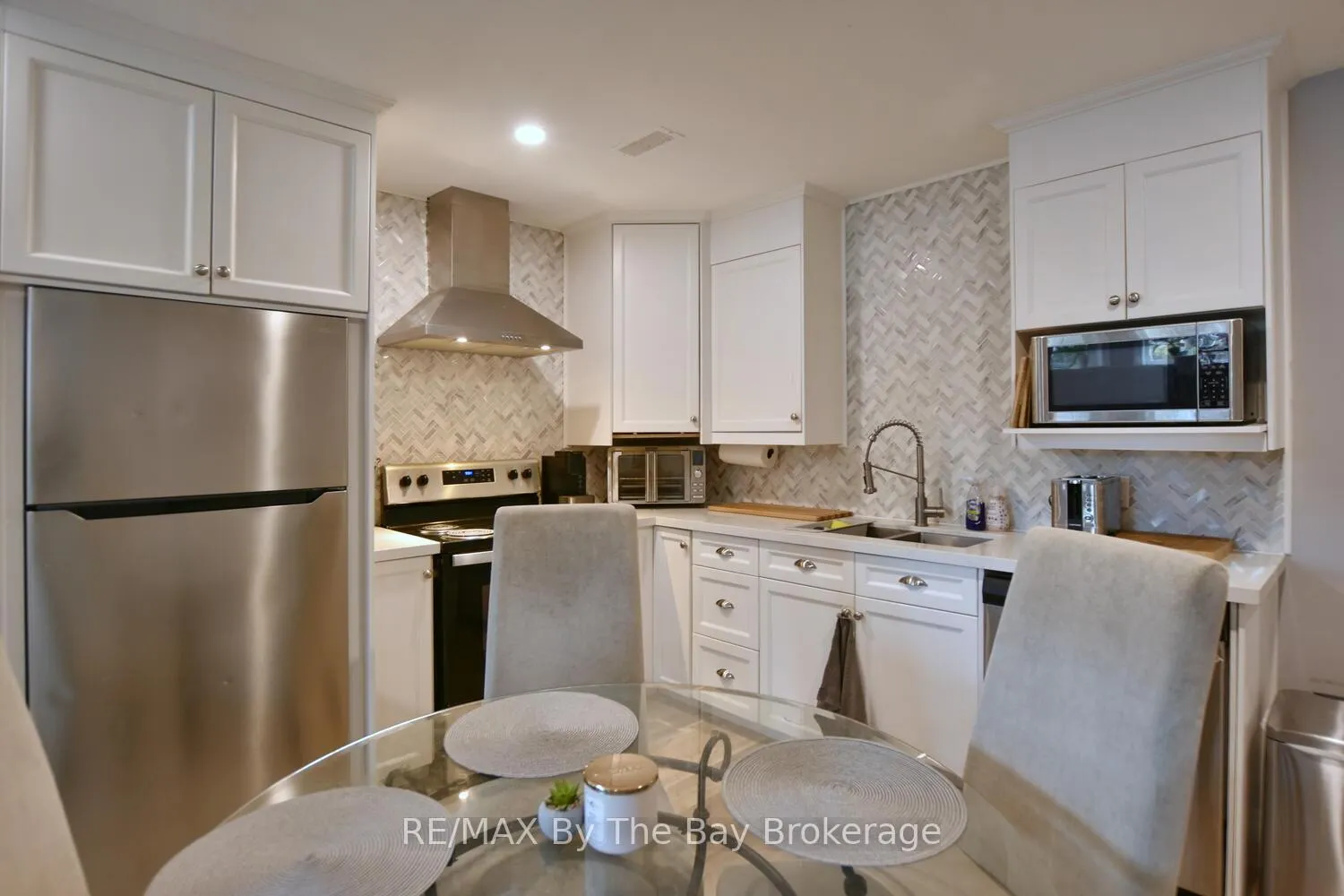 Photo 27 of 41 Wesley Avenue, Wasaga Beach — HOMEH