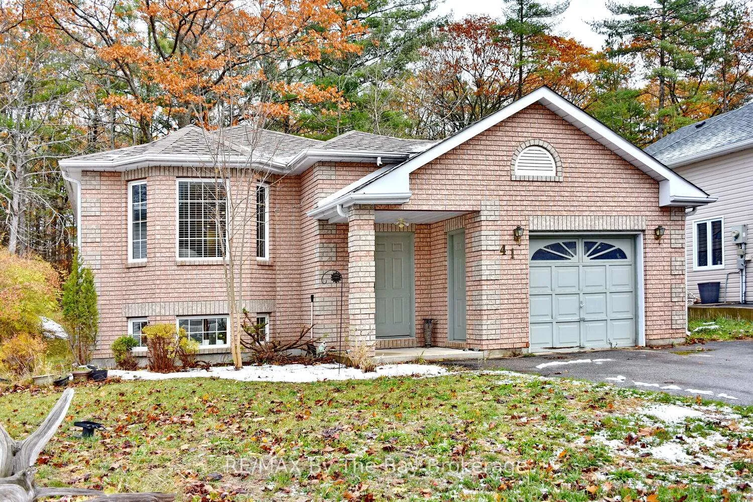 Photo 36 of 41 Wesley Avenue, Wasaga Beach — HOMEH