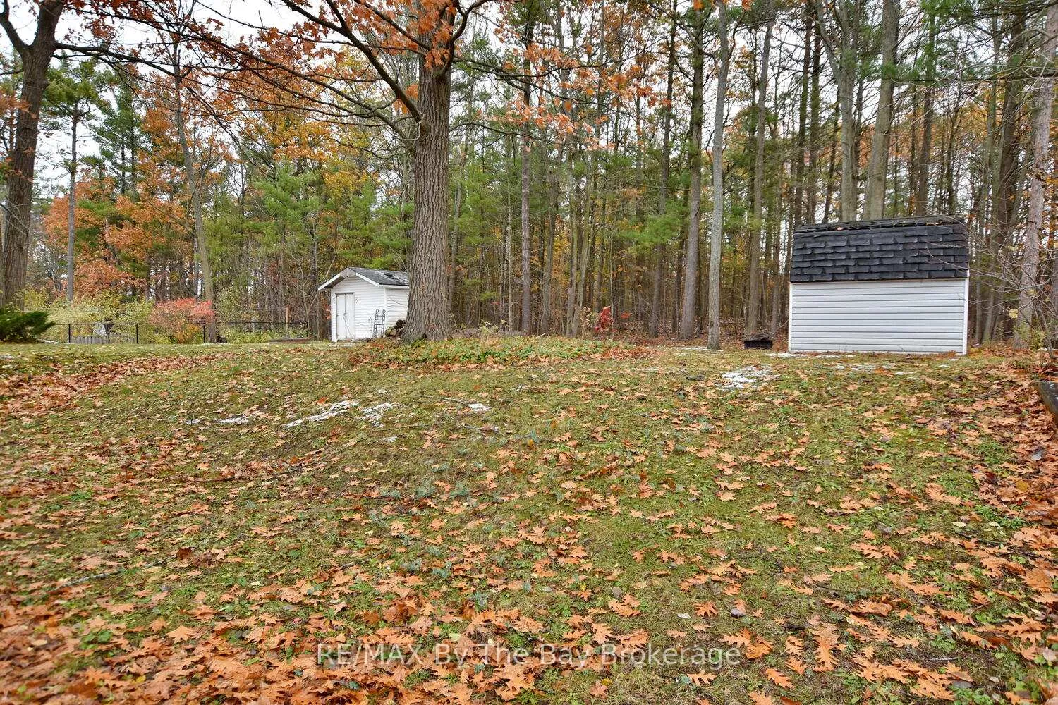 Photo 39 of 41 Wesley Avenue, Wasaga Beach — HOMEH