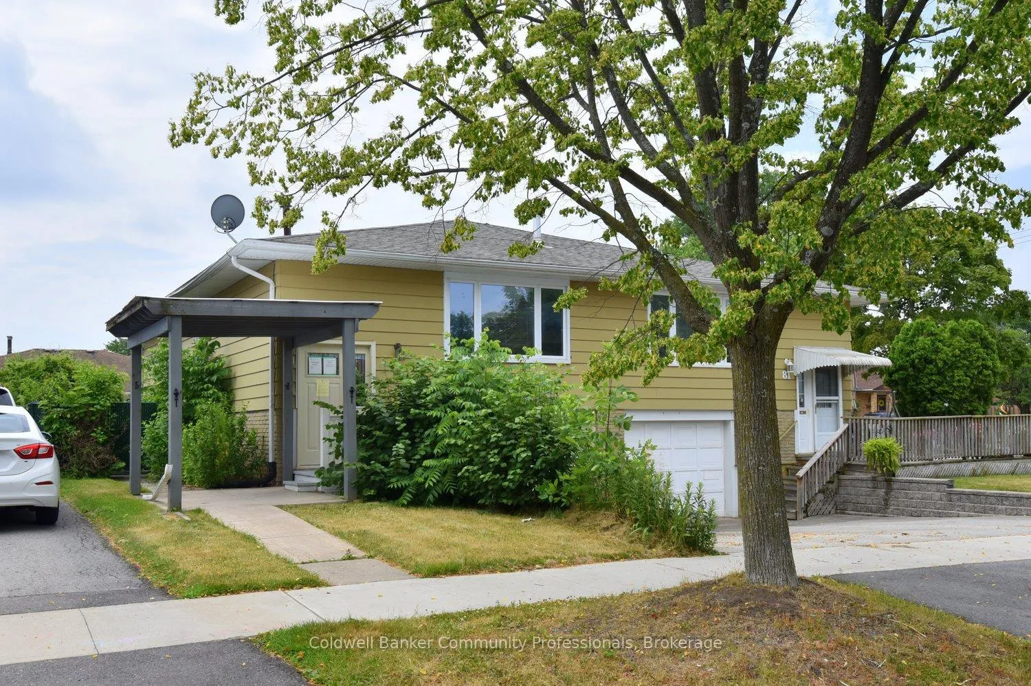 Photo 3 of 79 Barrington Drive, Welland, Prince Charles — HOMEH