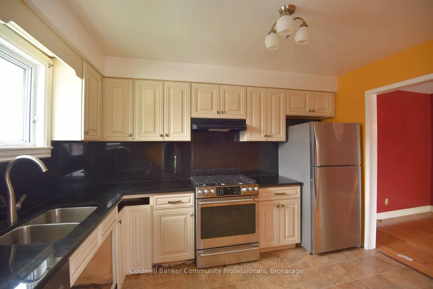 Photo 16 of 79 Barrington Drive, Welland, Prince Charles — HOMEH