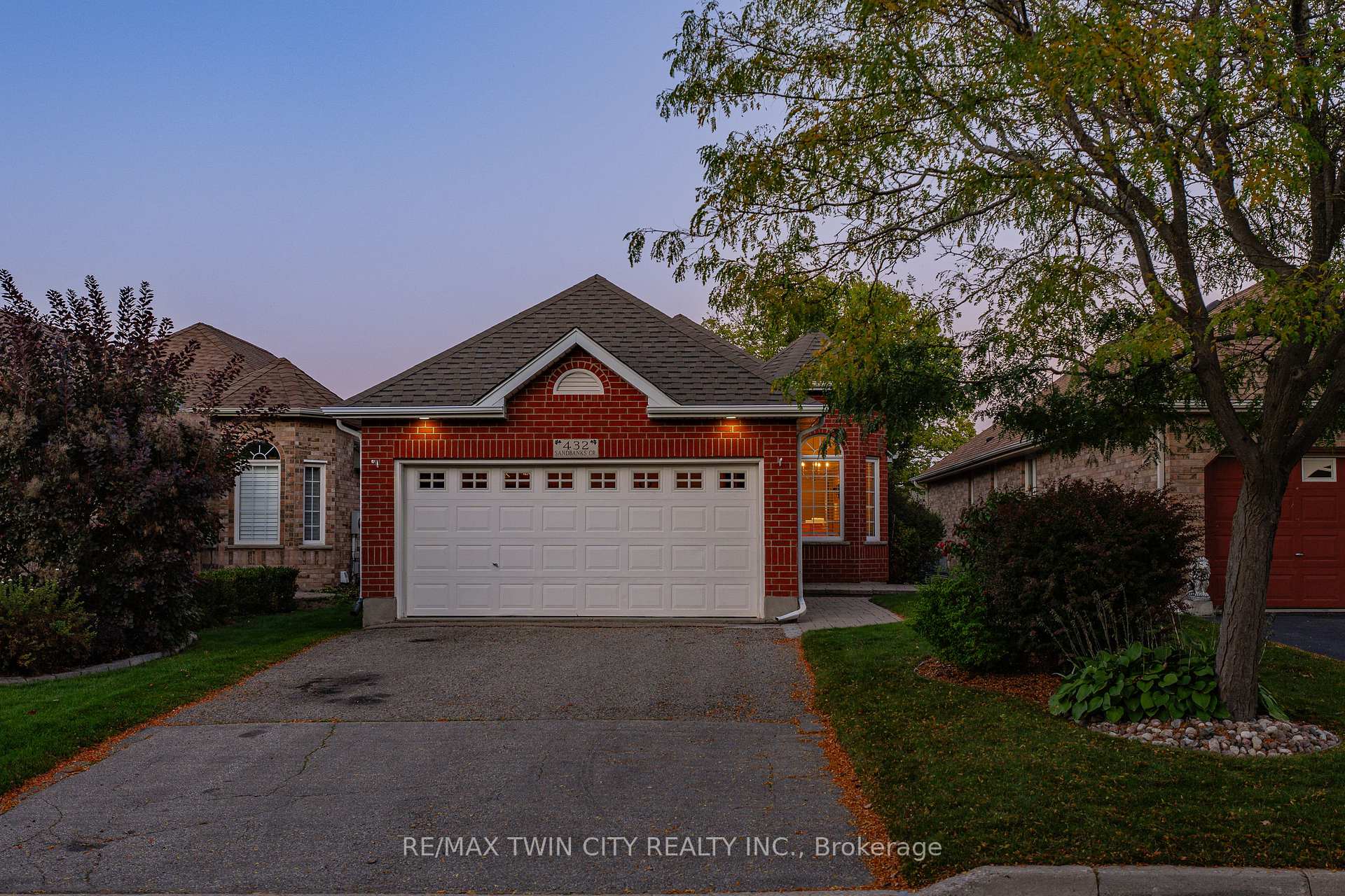 Photo 1 of 432 Sandbanks Crescent, Waterloo — HOMEH