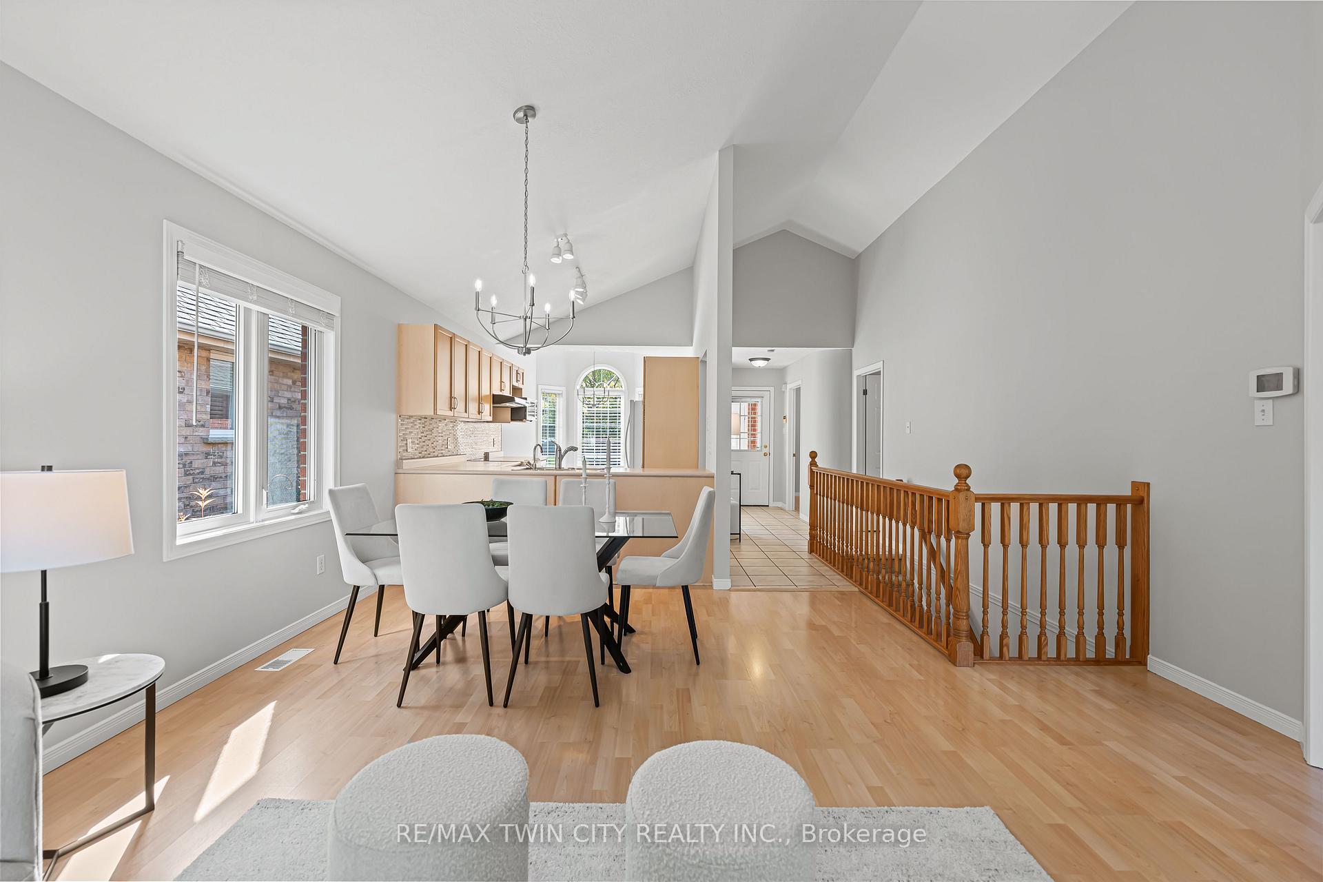 Photo 8 of 432 Sandbanks Crescent, Waterloo — HOMEH
