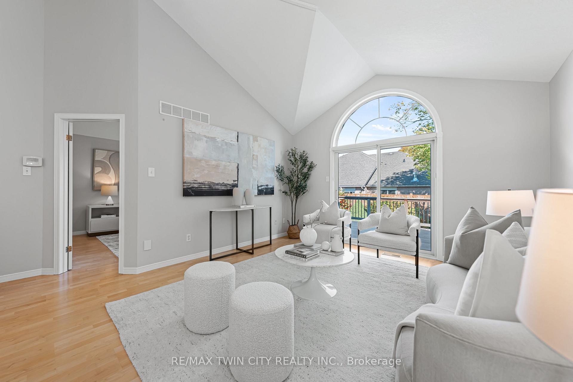 Photo 21 of 432 Sandbanks Crescent, Waterloo — HOMEH