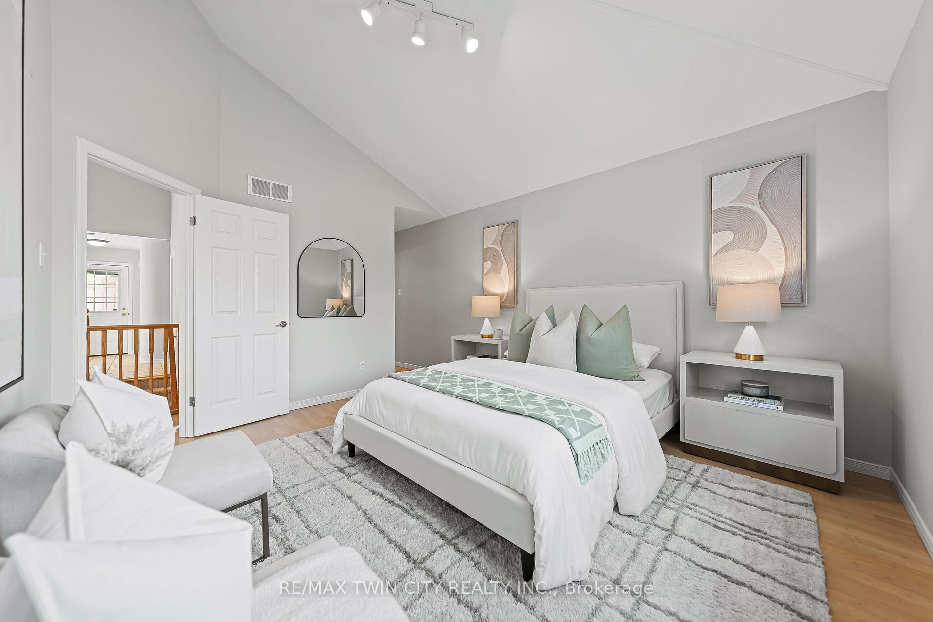 Photo 24 of 432 Sandbanks Crescent, Waterloo — HOMEH