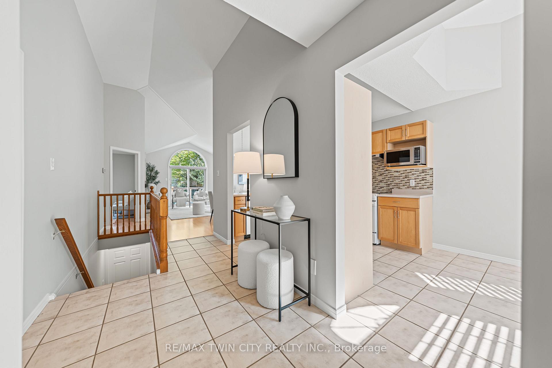 Photo 25 of 432 Sandbanks Crescent, Waterloo — HOMEH