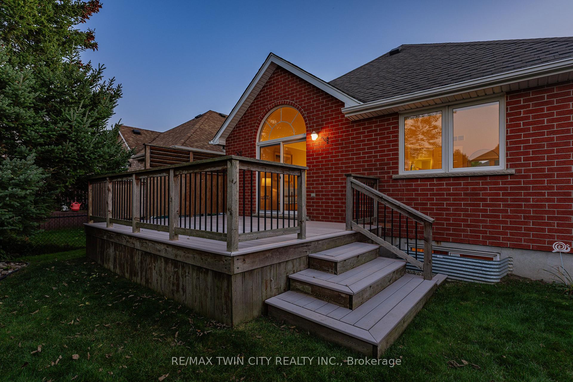 Photo 40 of 432 Sandbanks Crescent, Waterloo — HOMEH
