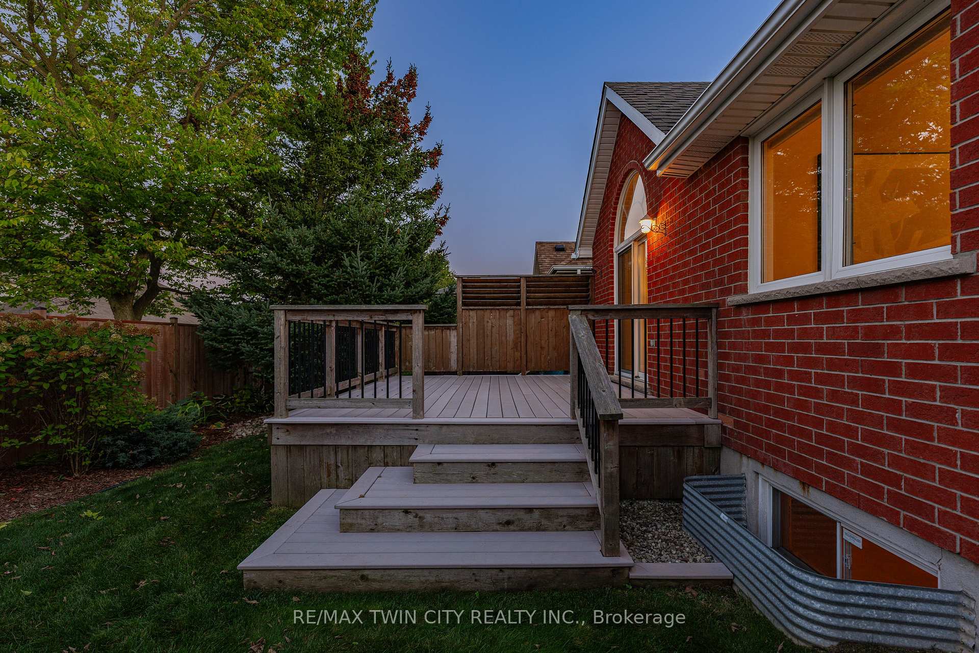 Photo 41 of 432 Sandbanks Crescent, Waterloo — HOMEH