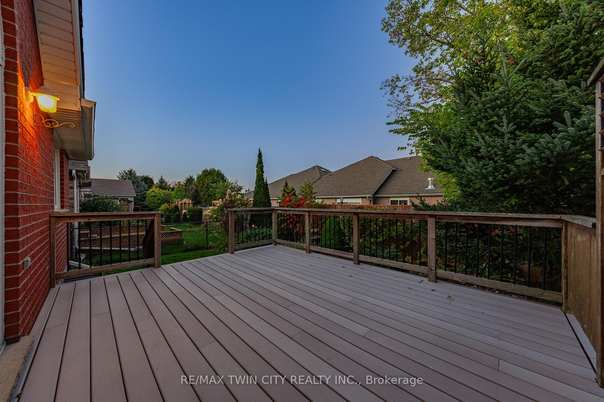 Photo 43 of 432 Sandbanks Crescent, Waterloo — HOMEH