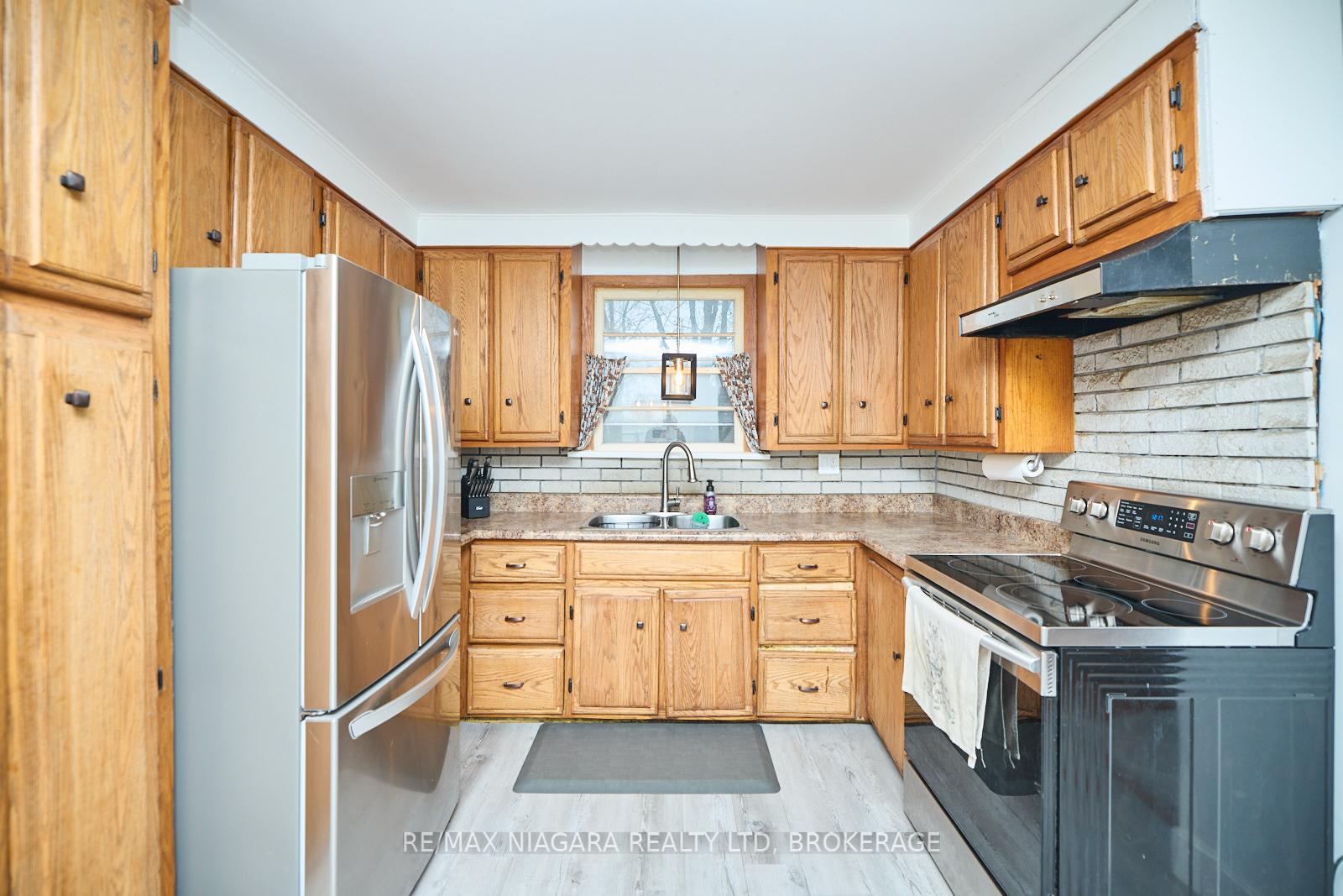 Photo 12 of 40252 Forks Road, Wainfleet, Marshville/Winger — HOMEH