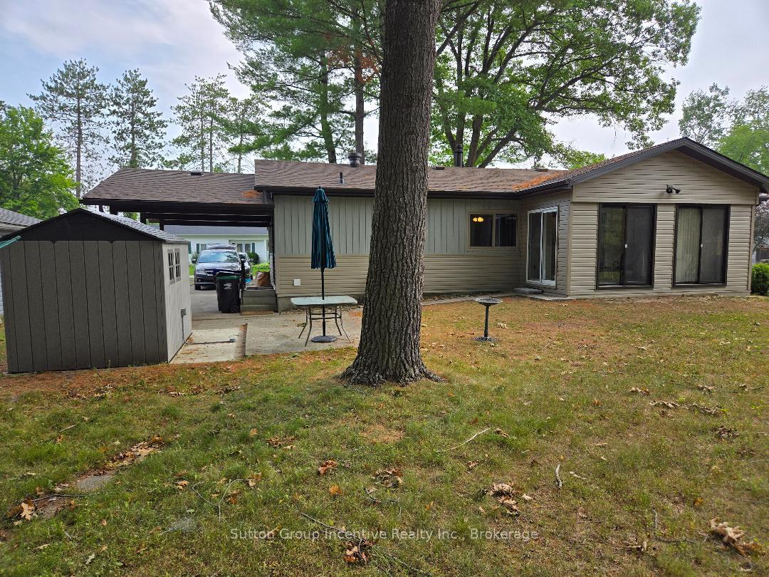 Photo 5 of 5 Carruthers Street S, Wasaga Beach — HOMEH