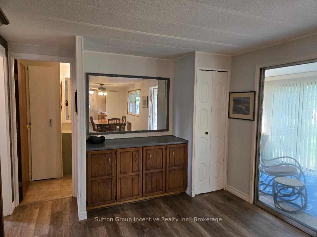 Photo 15 of 5 Carruthers Street S, Wasaga Beach — HOMEH