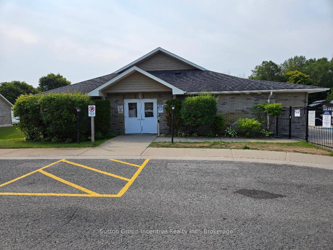 Photo 34 of 5 Carruthers Street S, Wasaga Beach — HOMEH