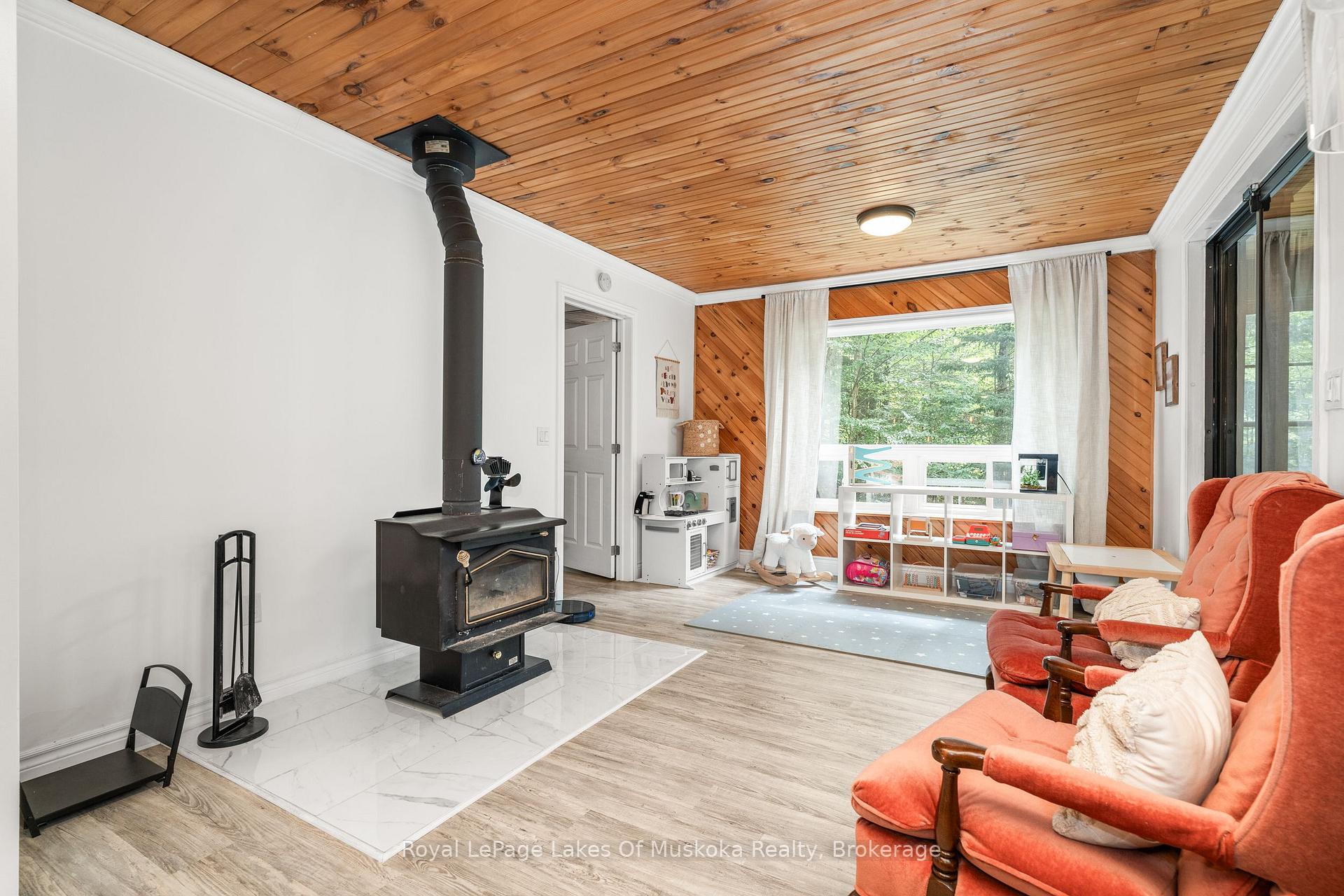 Photo 10 of 1101 Skyline Drive, Armour — HOMEH