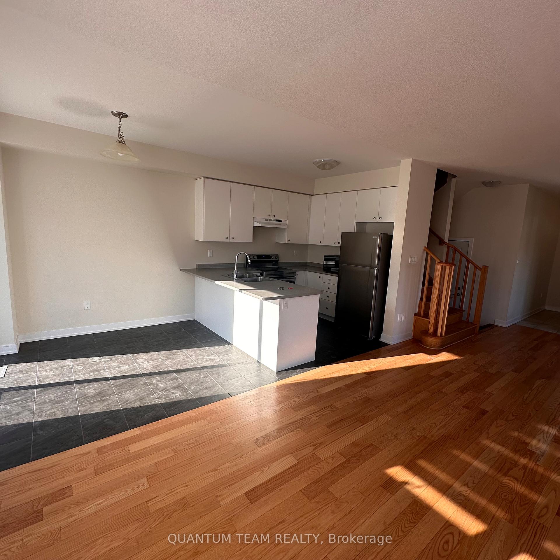 Photo 6 of 58 Keelson Street, Welland, Dain City — HOMEH