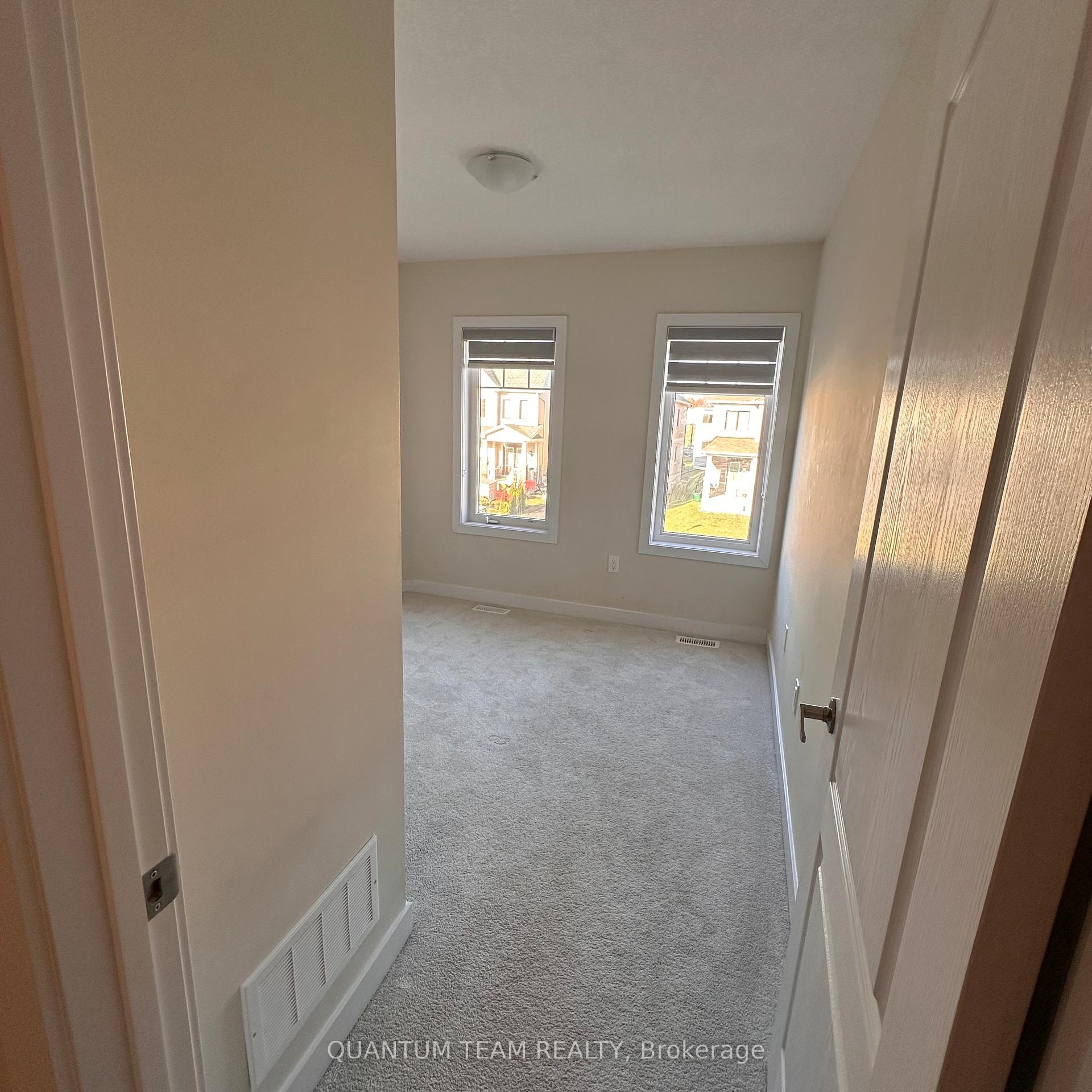 Photo 9 of 58 Keelson Street, Welland, Dain City — HOMEH
