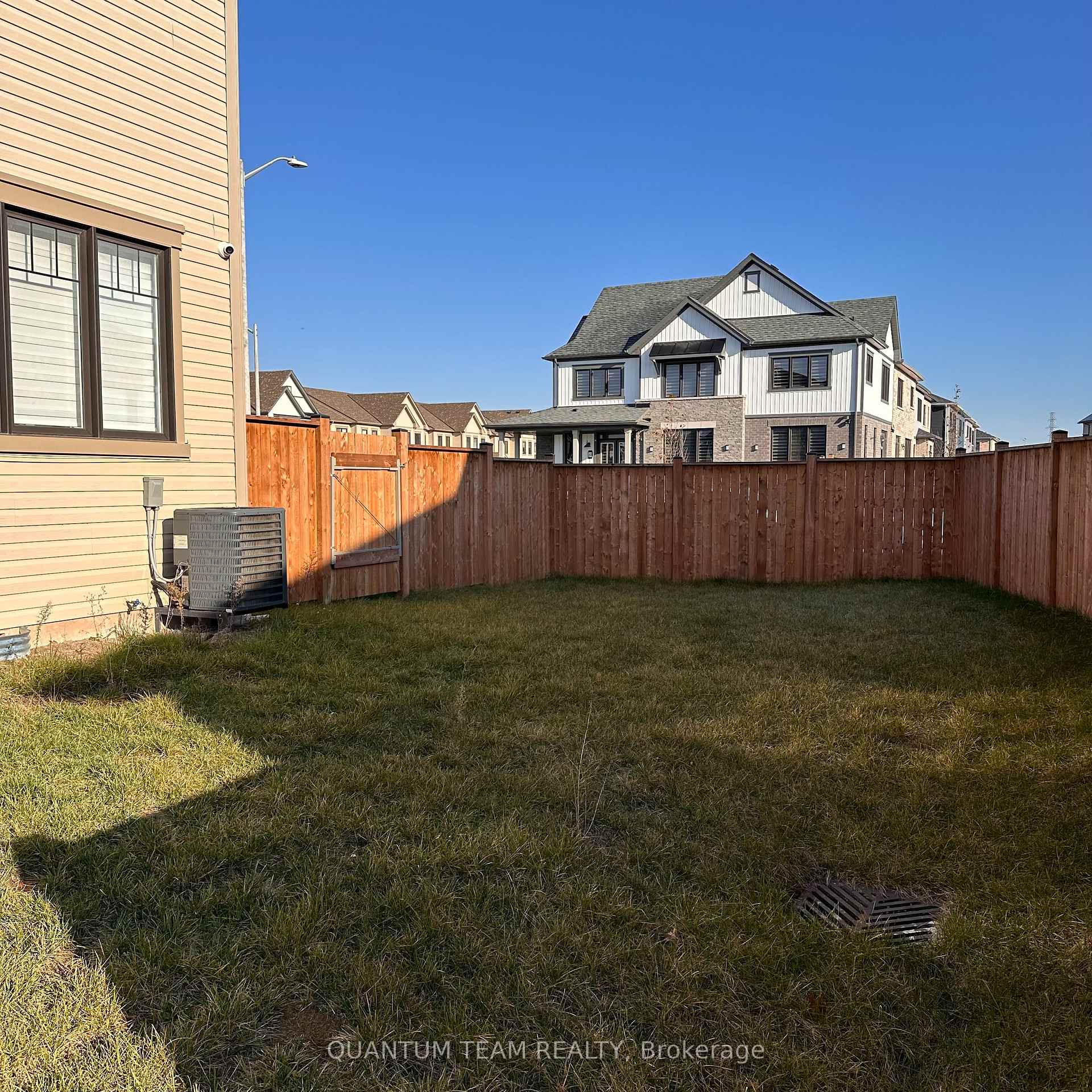 Photo 18 of 58 Keelson Street, Welland, Dain City — HOMEH