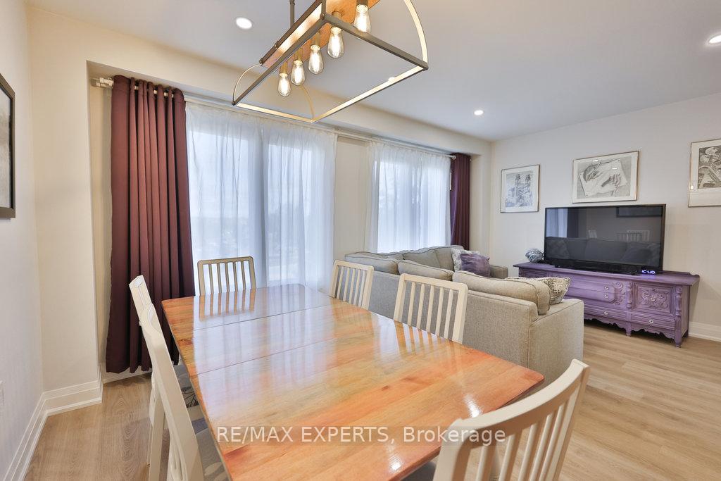 Photo 7 of 46 Lucena Crescent, Vaughan, Maple — HOMEH