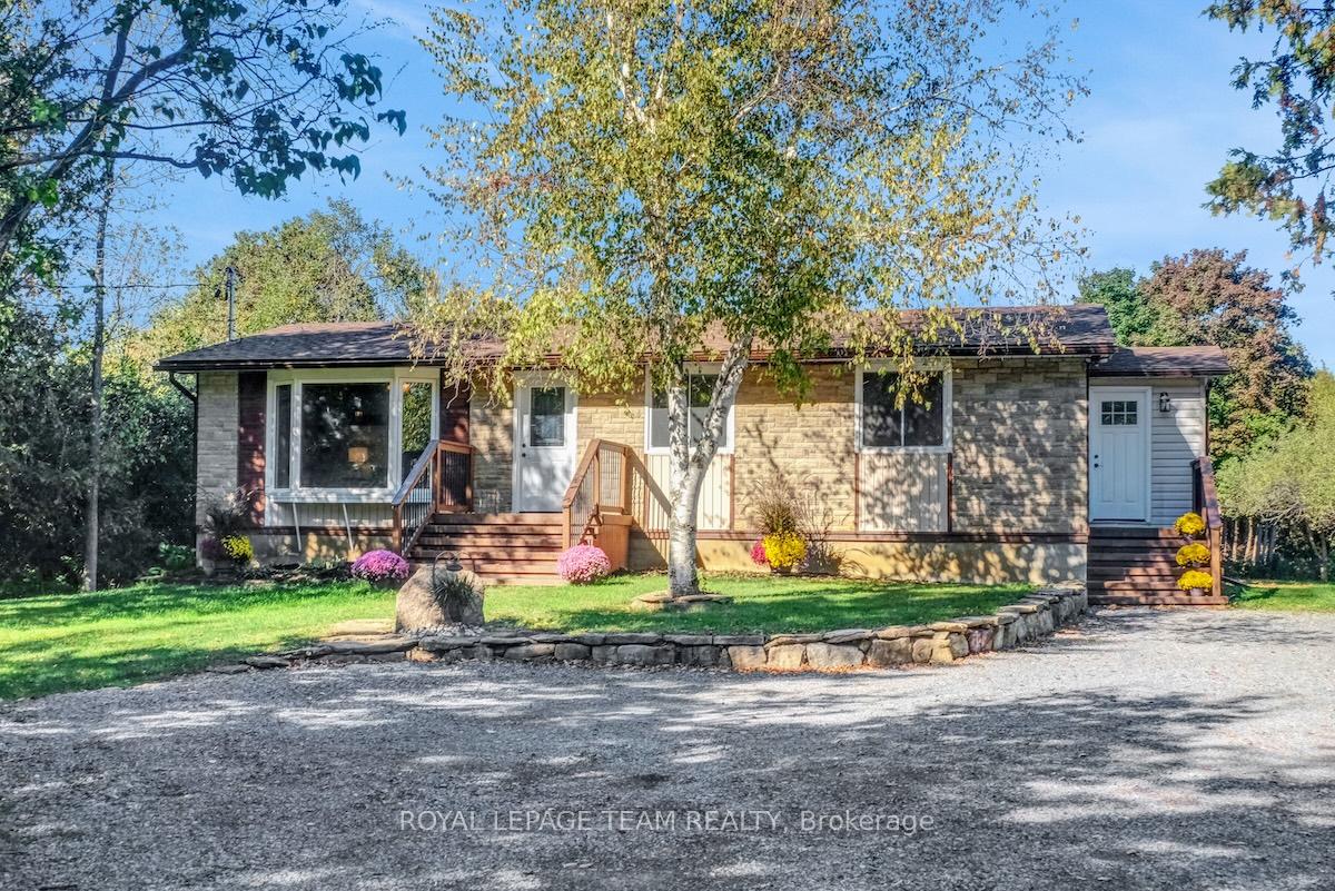 Photo 2 of 491 Lake Avenue E, Beckwith, Beckwith Twp — HOMEH