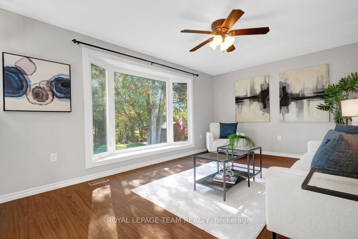 Photo 5 of 491 Lake Avenue E, Beckwith, Beckwith Twp — HOMEH