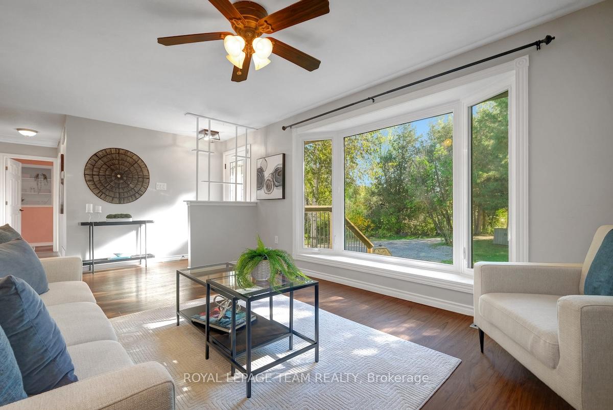 Photo 6 of 491 Lake Avenue E, Beckwith, Beckwith Twp — HOMEH