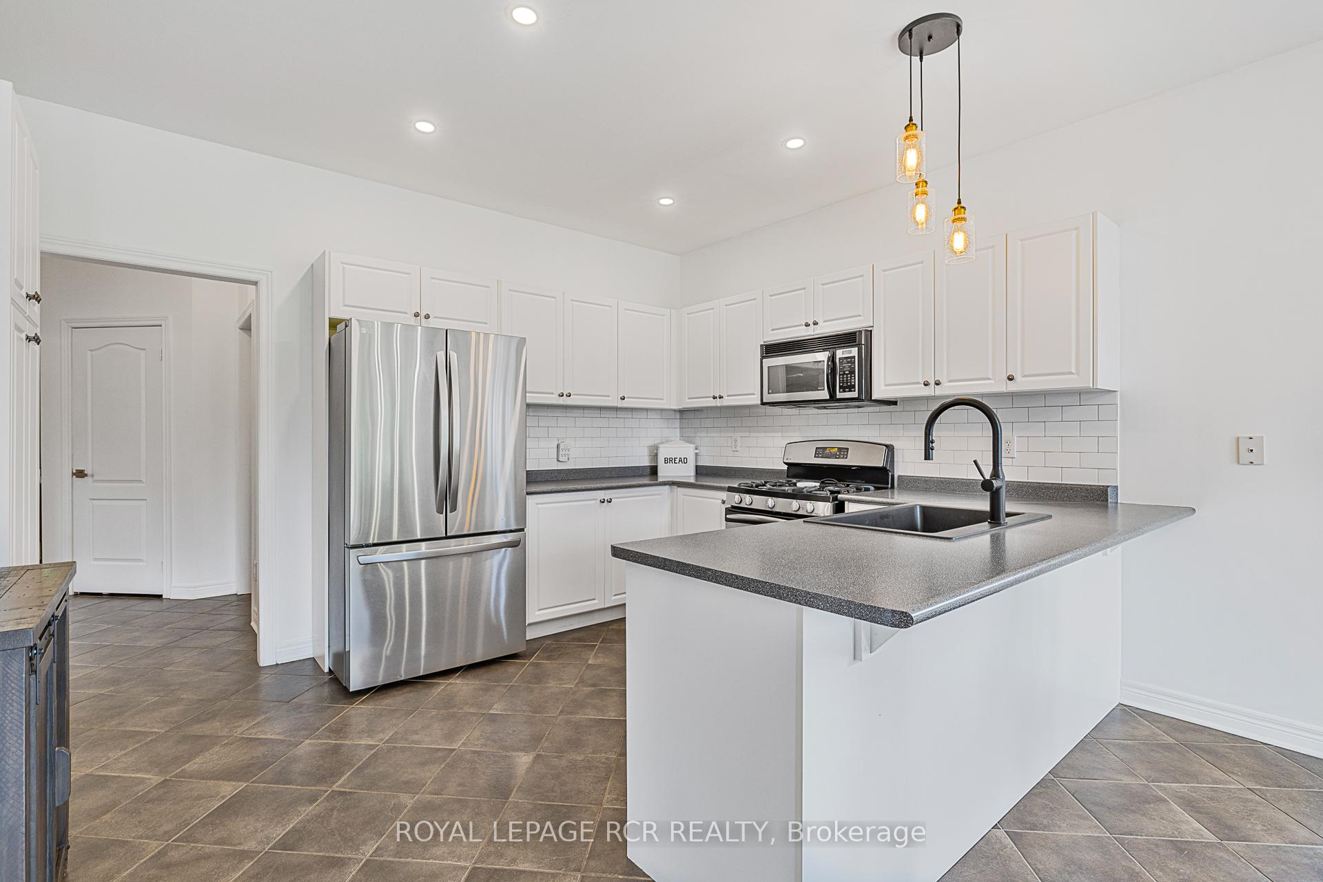 Photo 13 of 4 Caseton Crescent, Uxbridge — HOMEH