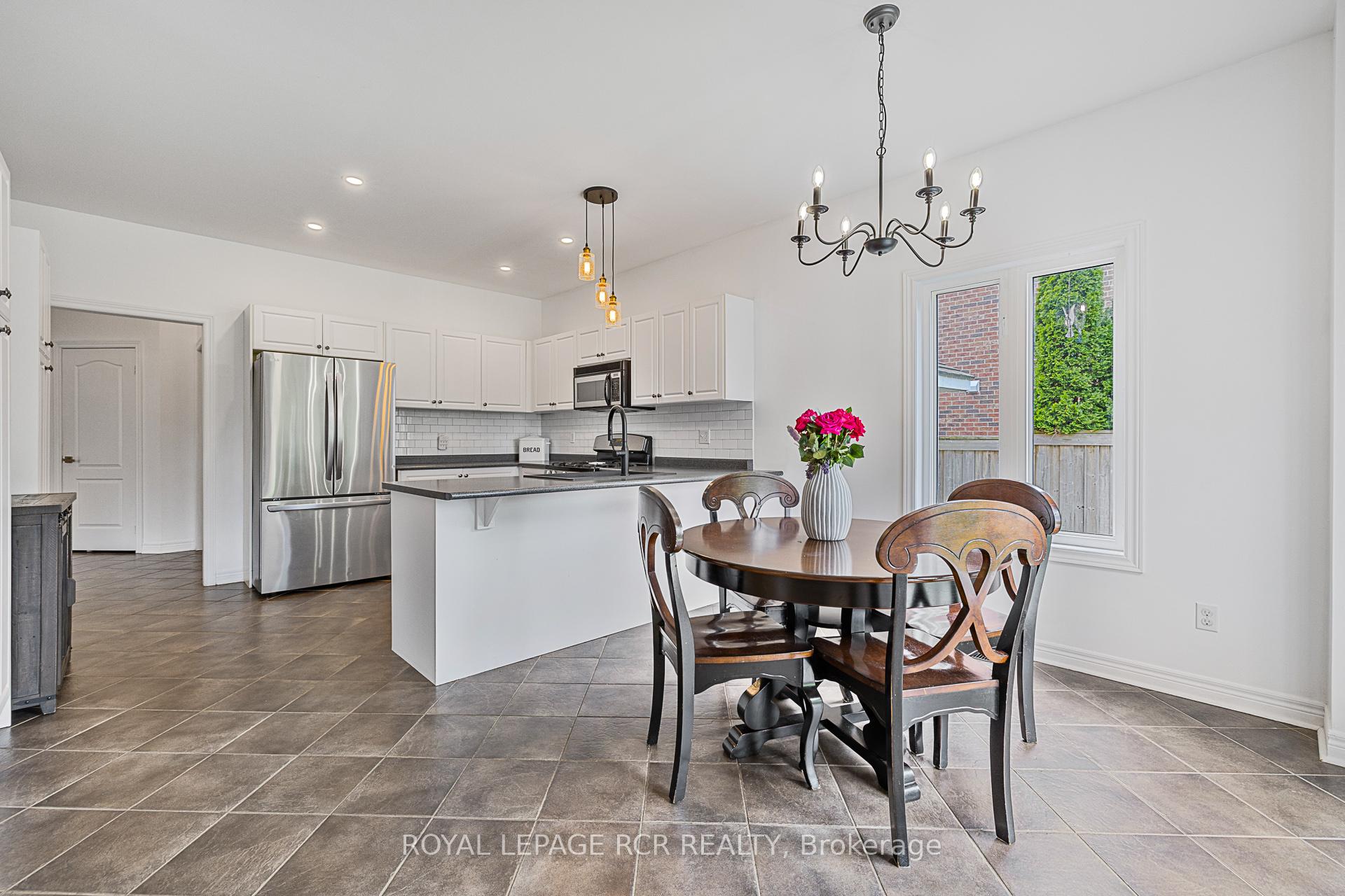 Photo 14 of 4 Caseton Crescent, Uxbridge — HOMEH