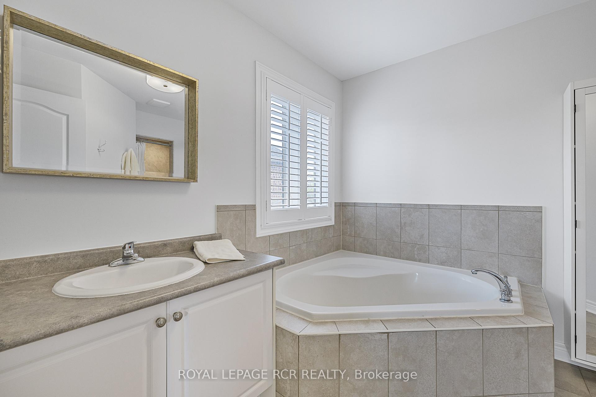 Photo 19 of 4 Caseton Crescent, Uxbridge — HOMEH