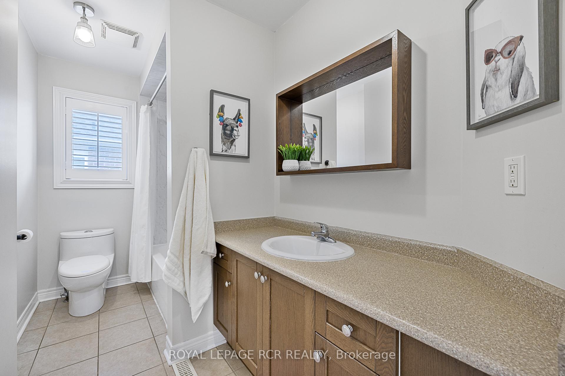 Photo 25 of 4 Caseton Crescent, Uxbridge — HOMEH