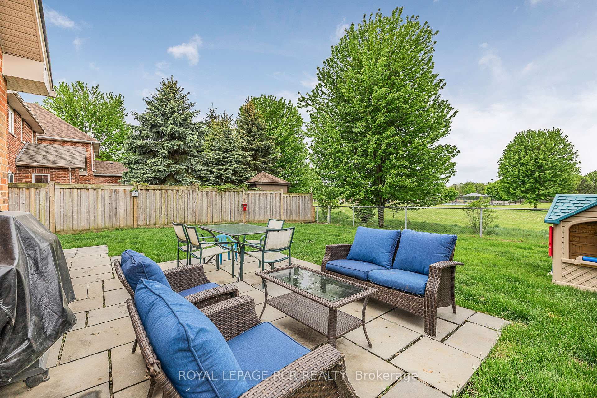 Photo 32 of 4 Caseton Crescent, Uxbridge — HOMEH