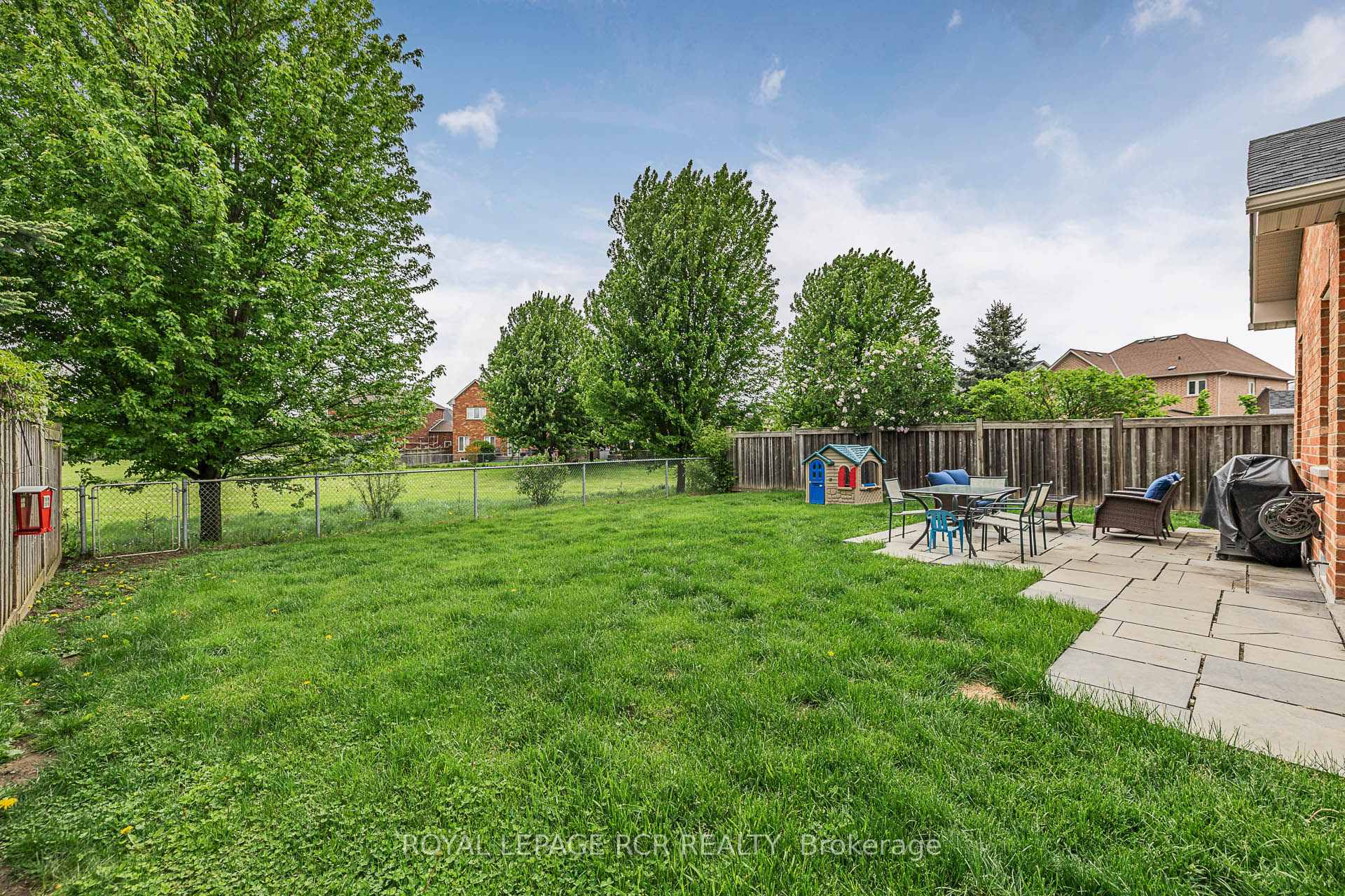 Photo 33 of 4 Caseton Crescent, Uxbridge — HOMEH