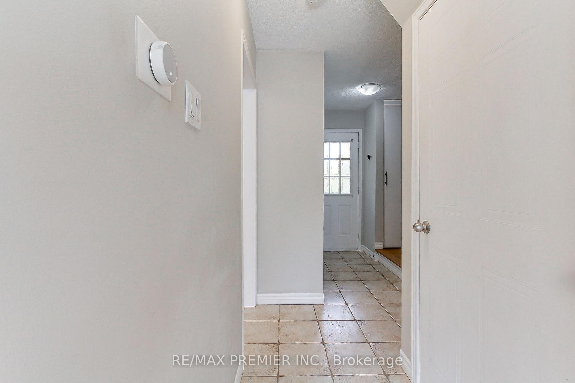 Photo 23 of 90 Covent Crescent, Aurora, Aurora Highlands — HOMEH