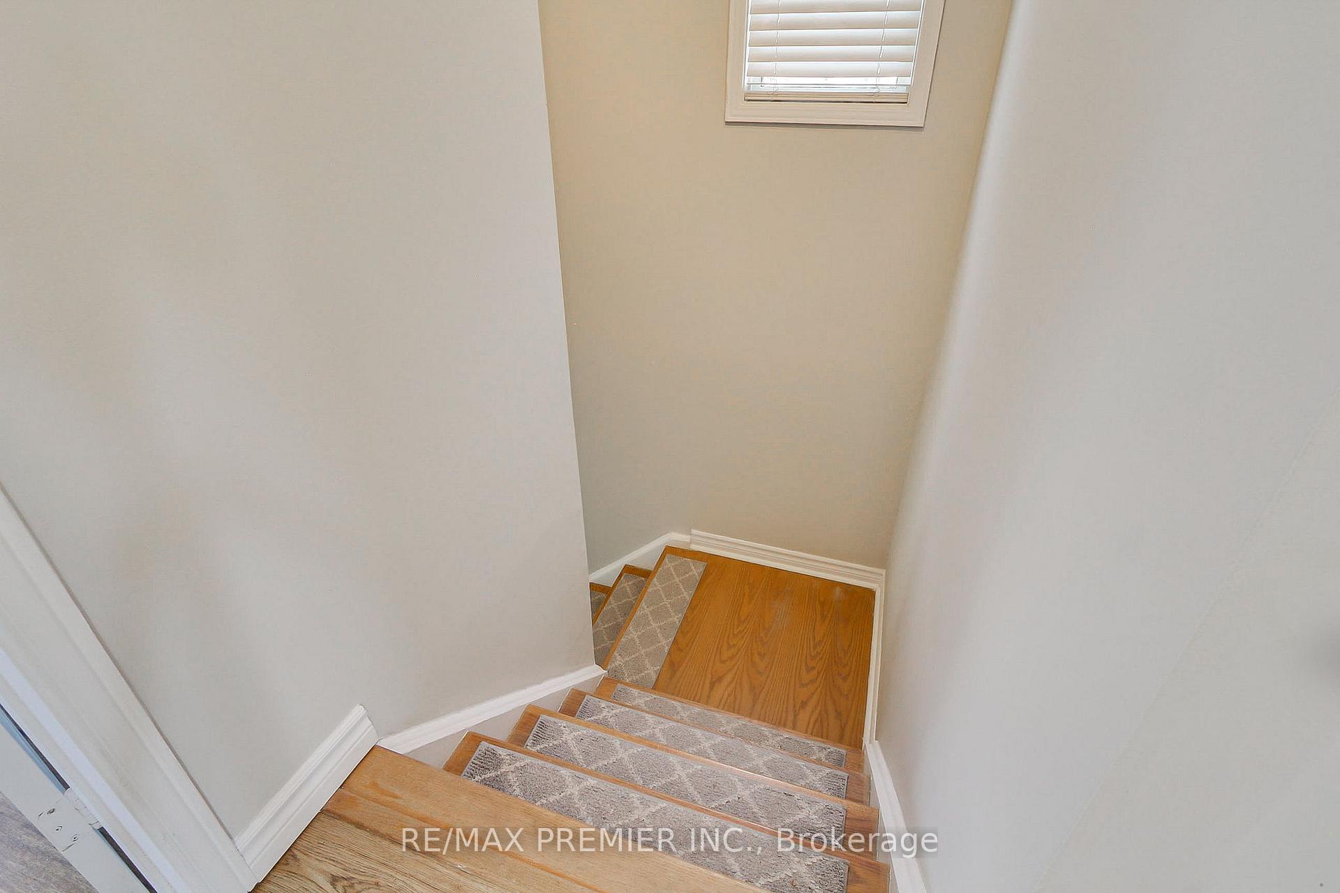 Photo 19 of 90 Covent Crescent, Aurora, Aurora Highlands — HOMEH