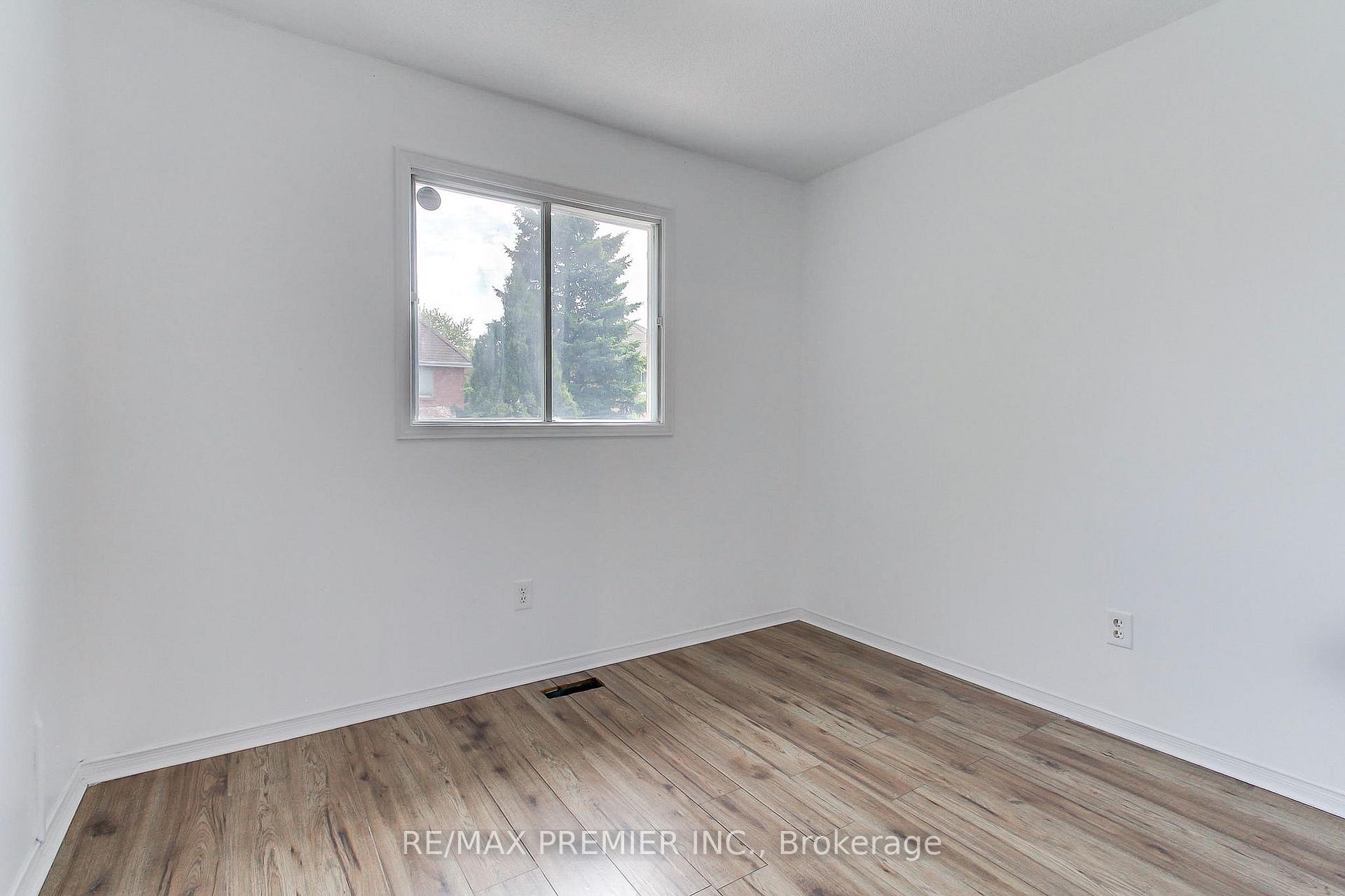 Photo 33 of 90 Covent Crescent, Aurora, Aurora Highlands — HOMEH
