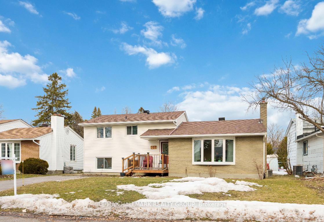 Photo 1 of 737 Stiles Crescent, Ottawa, Beacon Hill North — HOMEH
