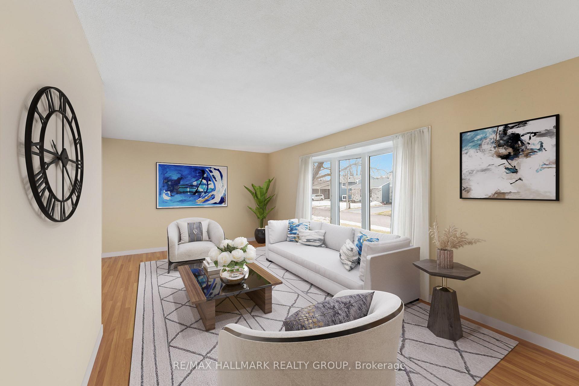 Photo 3 of 737 Stiles Crescent, Ottawa, Beacon Hill North — HOMEH