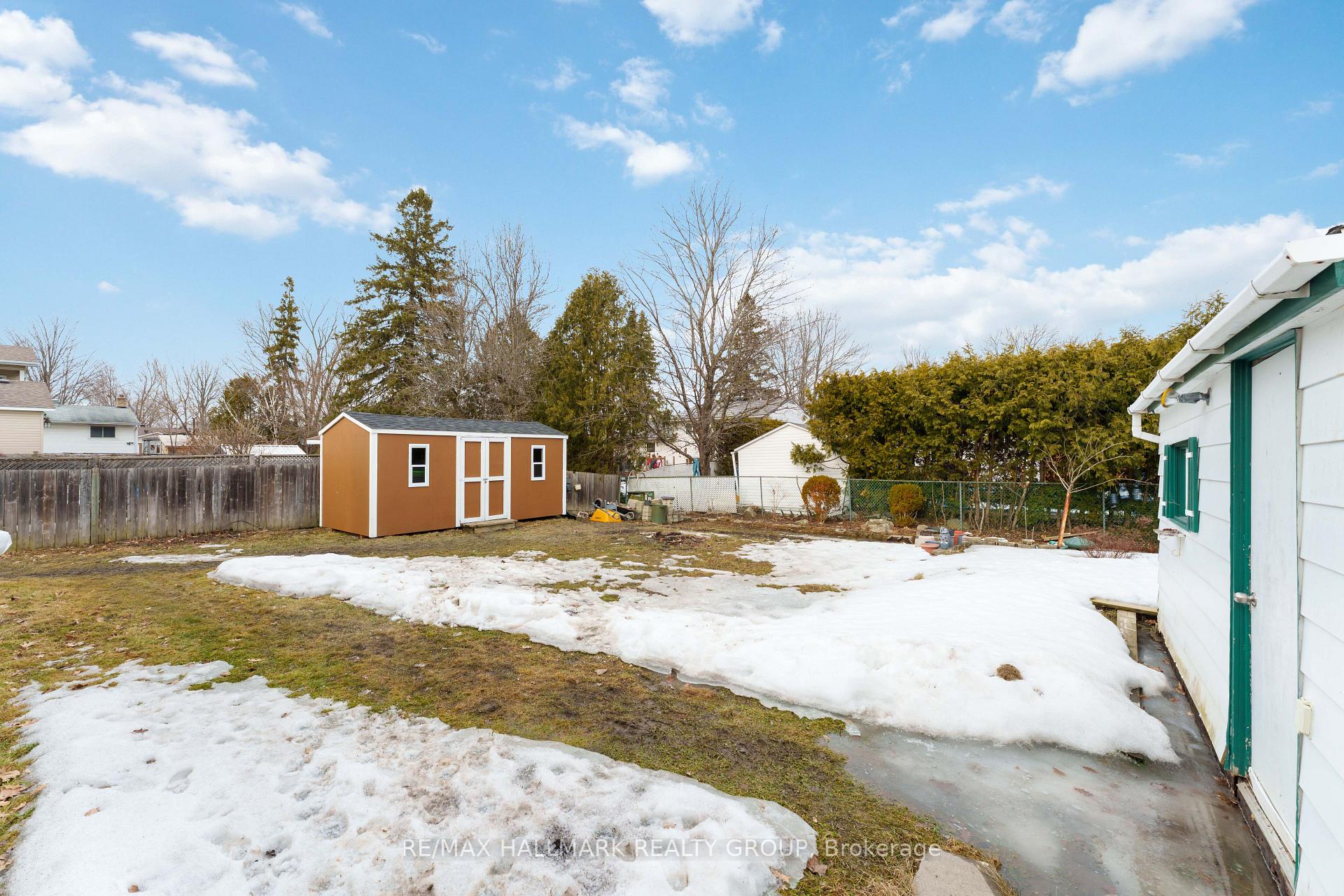 Photo 22 of 737 Stiles Crescent, Ottawa, Beacon Hill North — HOMEH