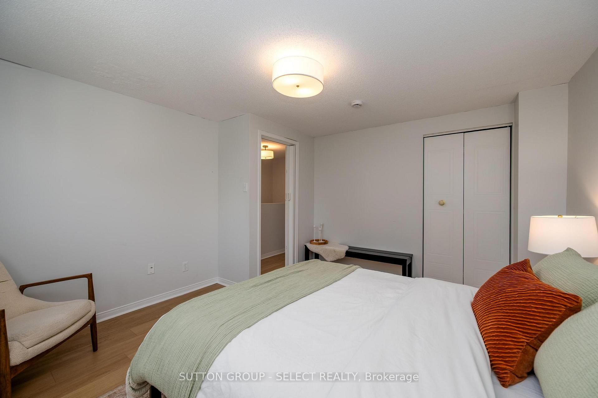 Photo 17 of Unit B, 608 Royal Beech Drive, Waterloo — HOMEH