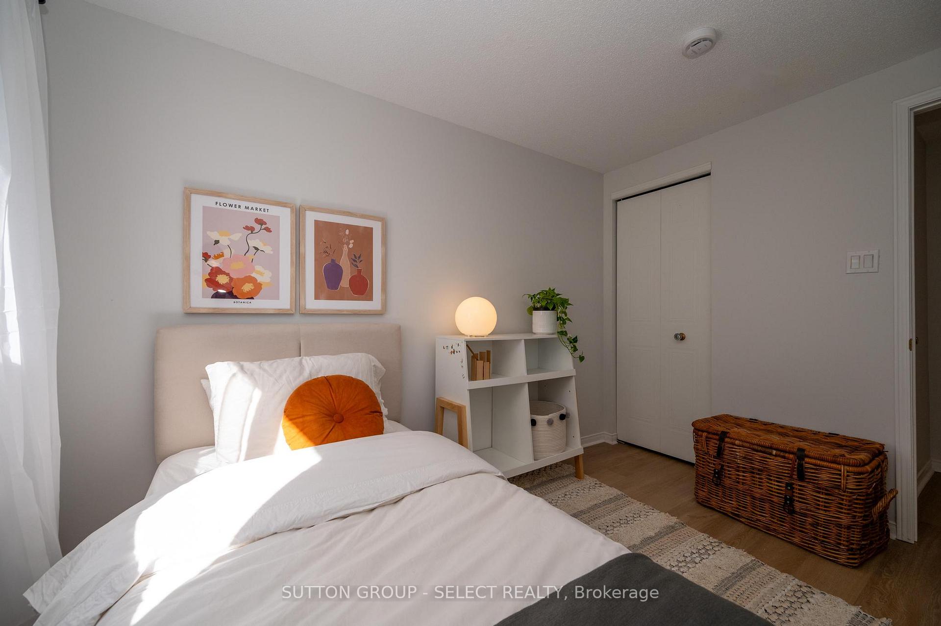 Photo 20 of Unit B, 608 Royal Beech Drive, Waterloo — HOMEH