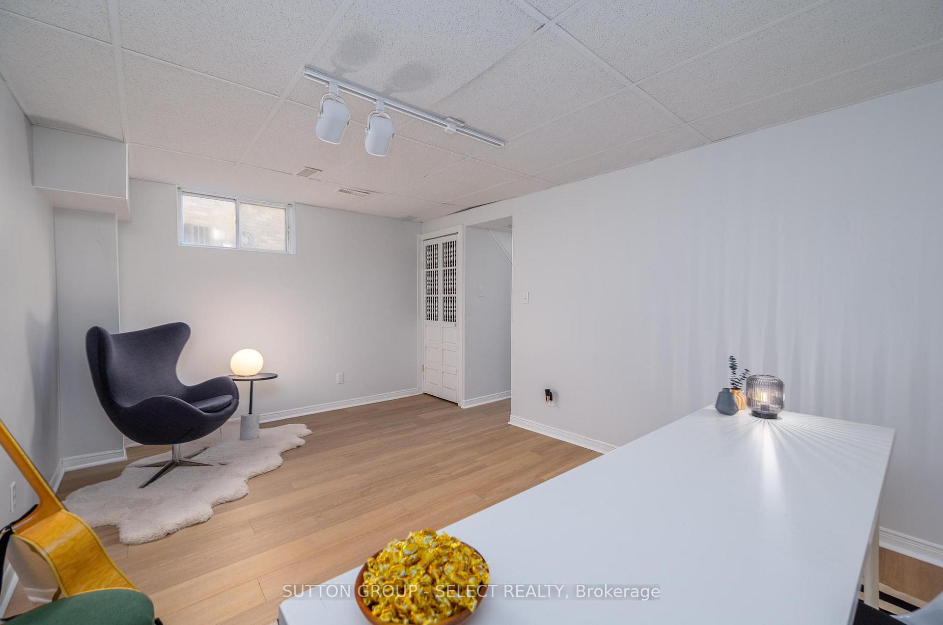 Photo 25 of Unit B, 608 Royal Beech Drive, Waterloo — HOMEH