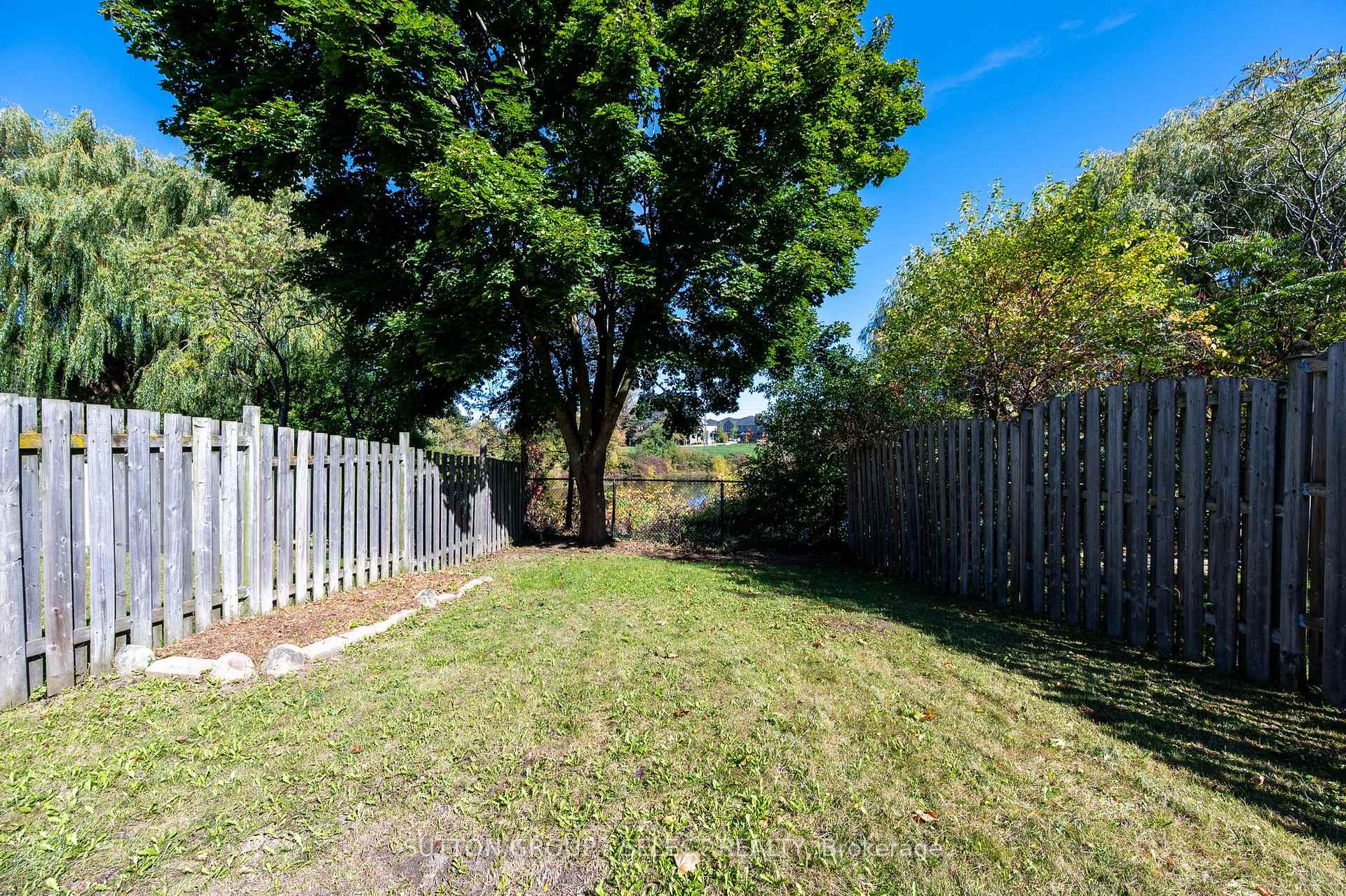 Photo 29 of Unit B, 608 Royal Beech Drive, Waterloo — HOMEH