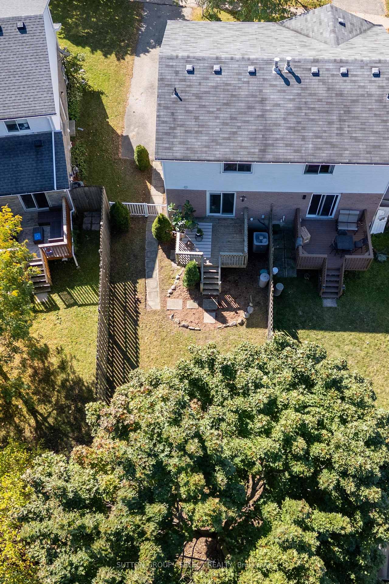 Photo 34 of Unit B, 608 Royal Beech Drive, Waterloo — HOMEH