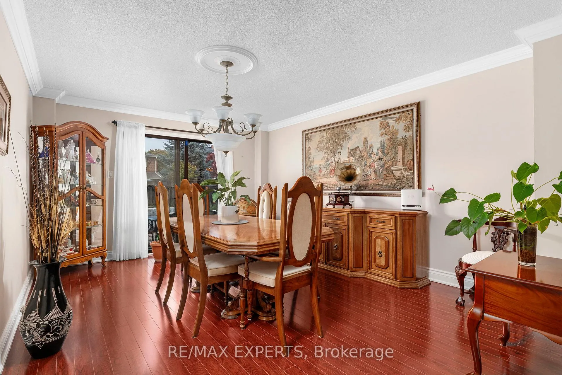 Photo 14 of 53 Mathewson Street, Vaughan, Maple — HOMEH