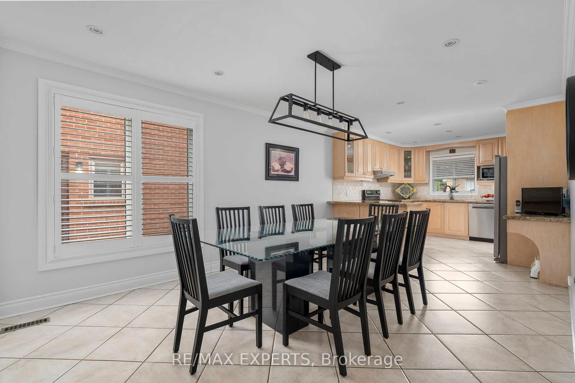 Photo 16 of 53 Mathewson Street, Vaughan, Maple — HOMEH