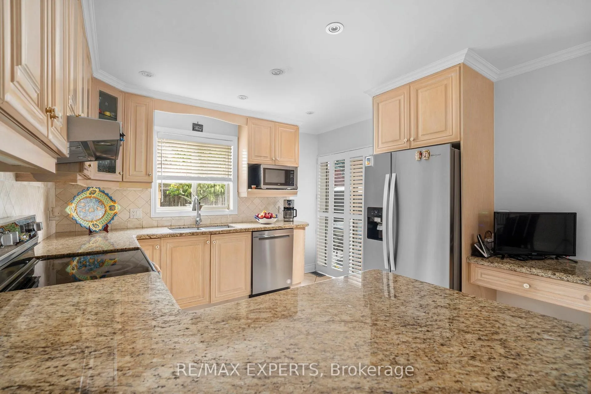 Photo 22 of 53 Mathewson Street, Vaughan, Maple — HOMEH