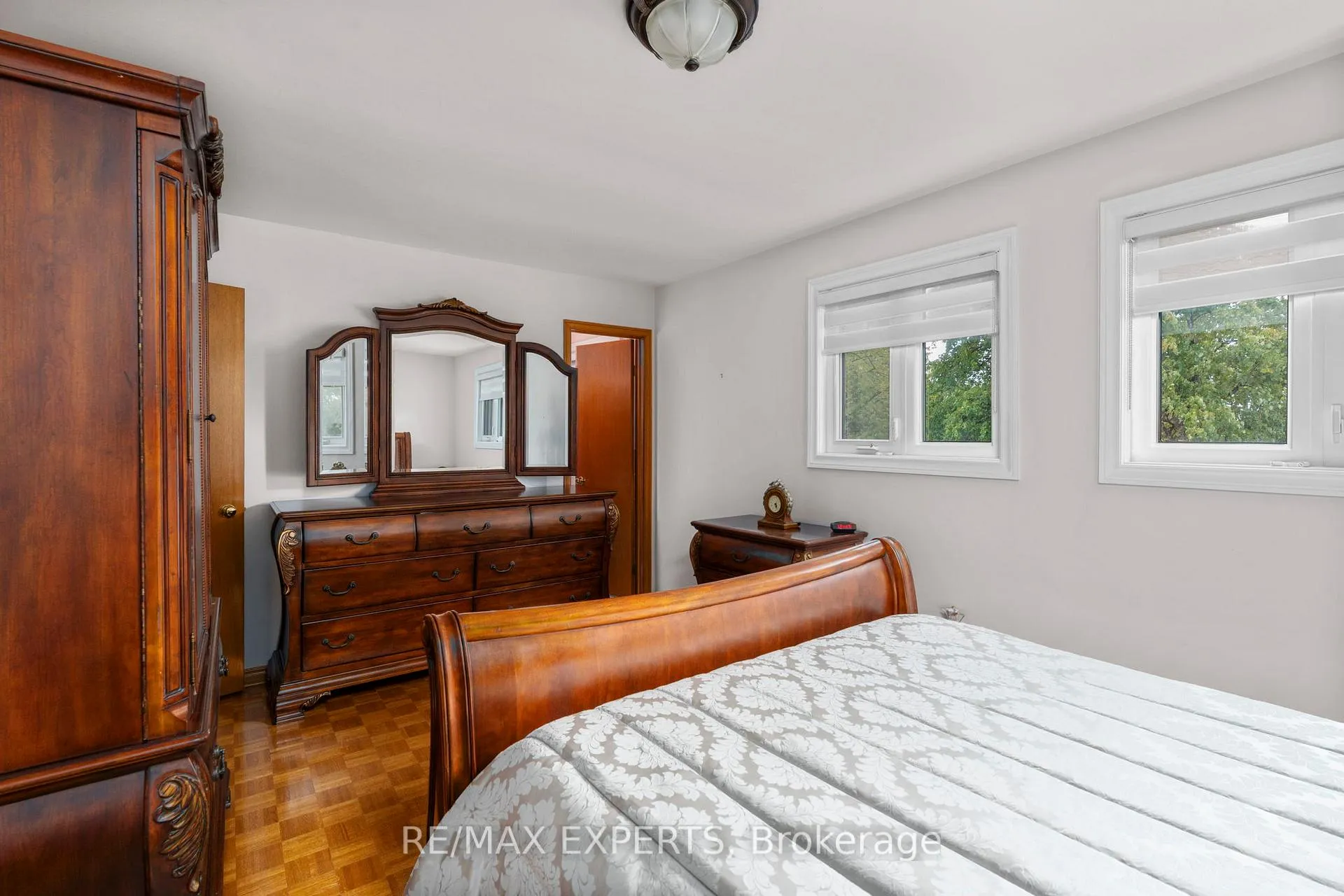 Photo 36 of 53 Mathewson Street, Vaughan, Maple — HOMEH
