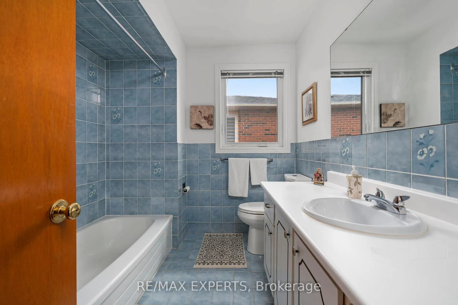 Photo 38 of 53 Mathewson Street, Vaughan, Maple — HOMEH