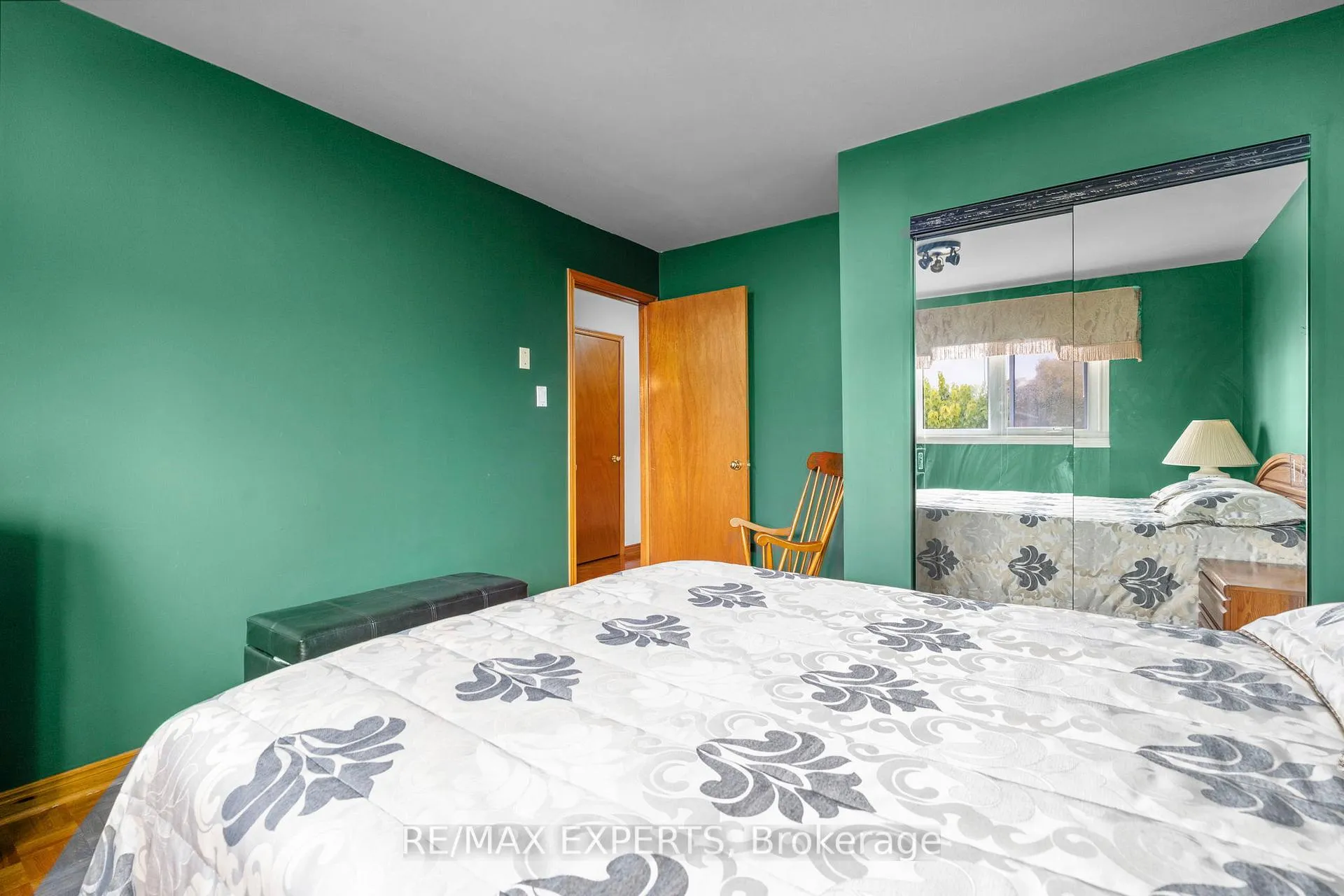 Photo 42 of 53 Mathewson Street, Vaughan, Maple — HOMEH